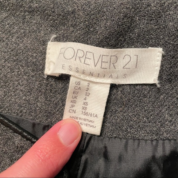Forever 21 | High Waisted Shorts - Picture 3 of 4